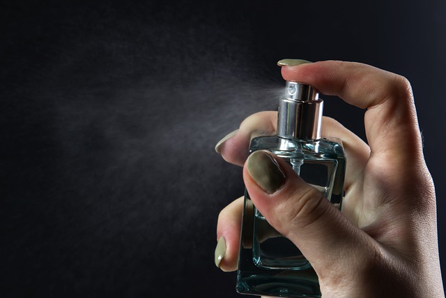 spray to make fragrance last longer